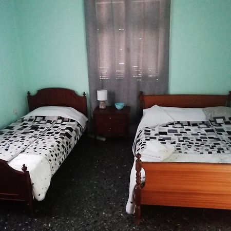 Nala'S House Apartment Leonídion Екстериор снимка