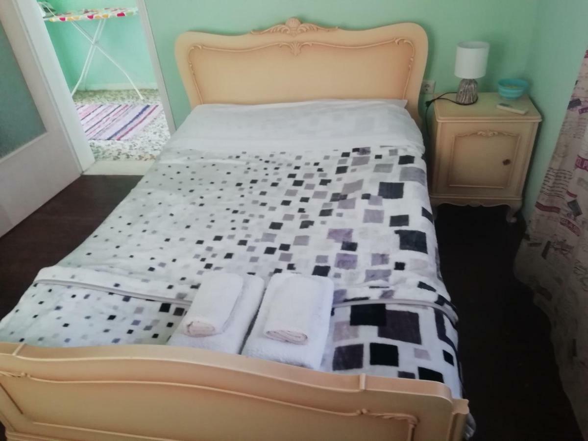 Nala'S House Apartment Leonídion Екстериор снимка